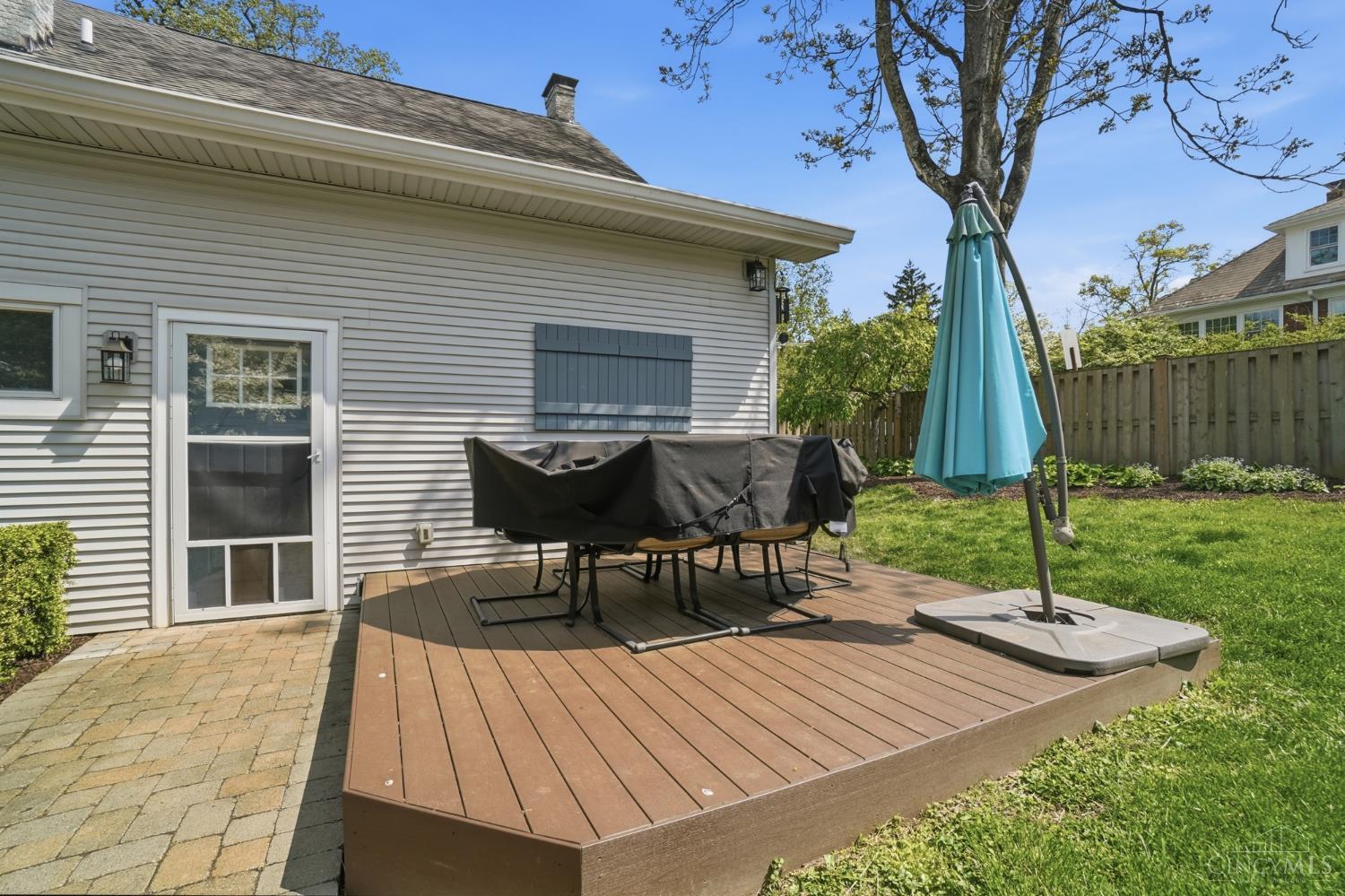 1325 Edwards Road
