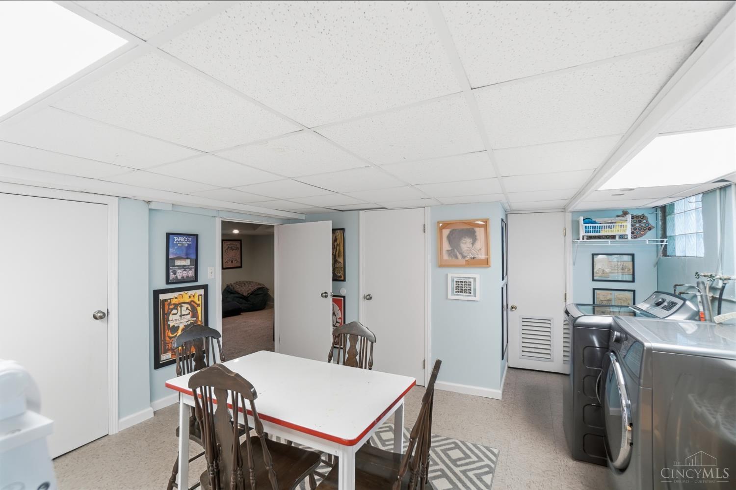 1325 Edwards Road