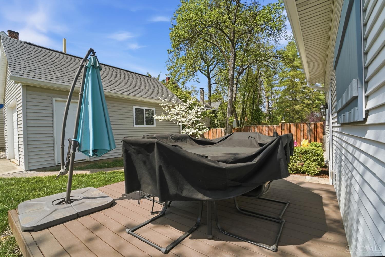 1325 Edwards Road