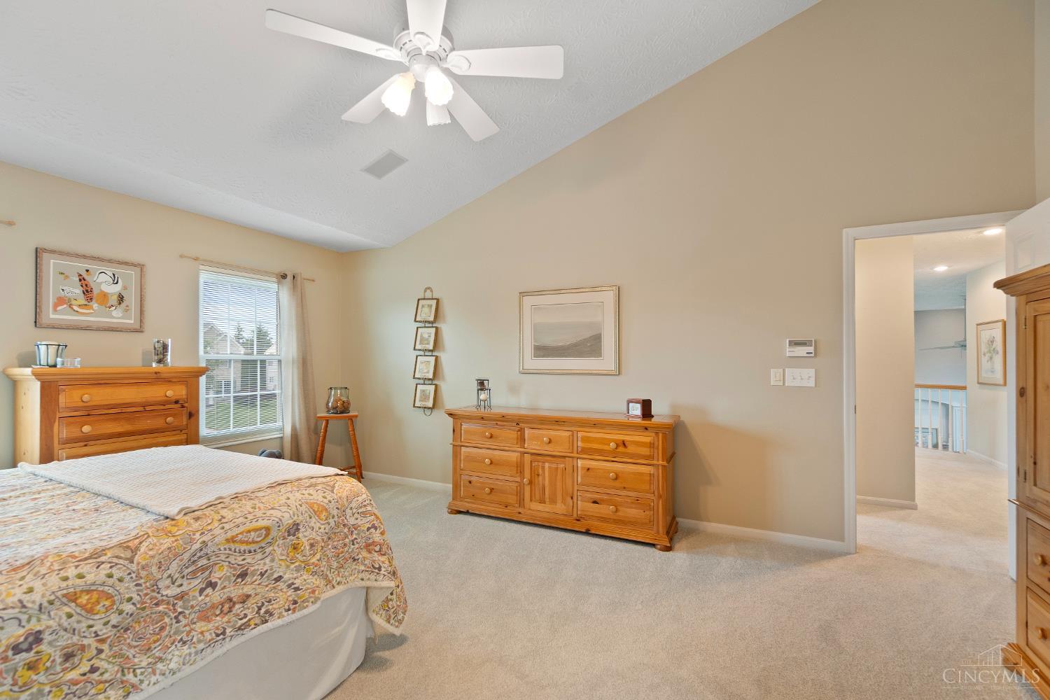 6120 Greenbrier Glen