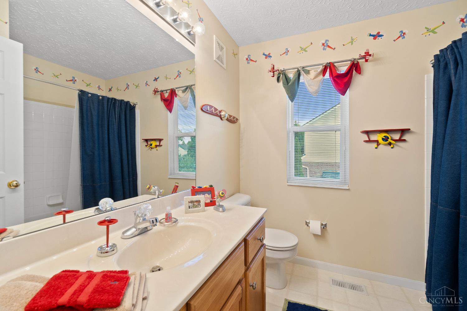 6120 Greenbrier Glen
