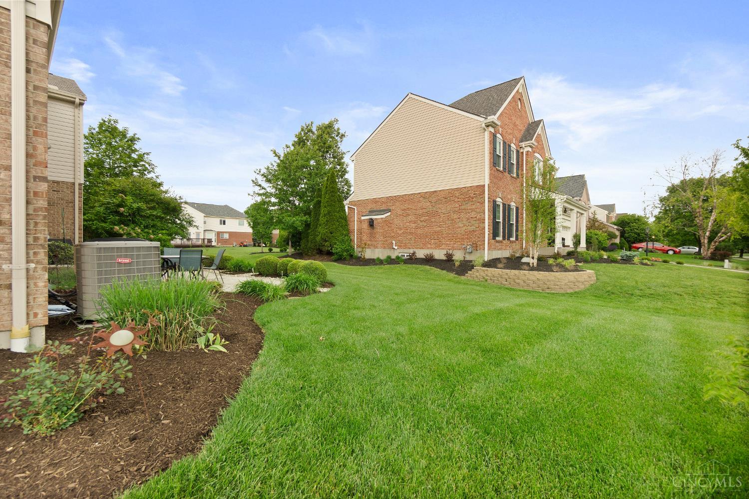 6120 Greenbrier Glen