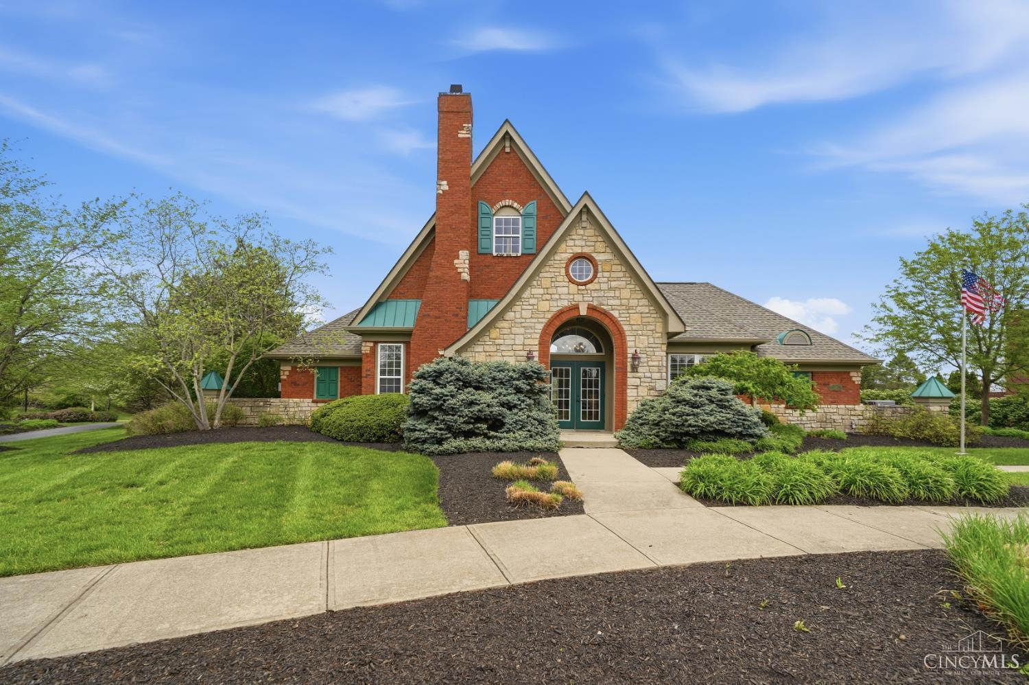 6120 Greenbrier Glen