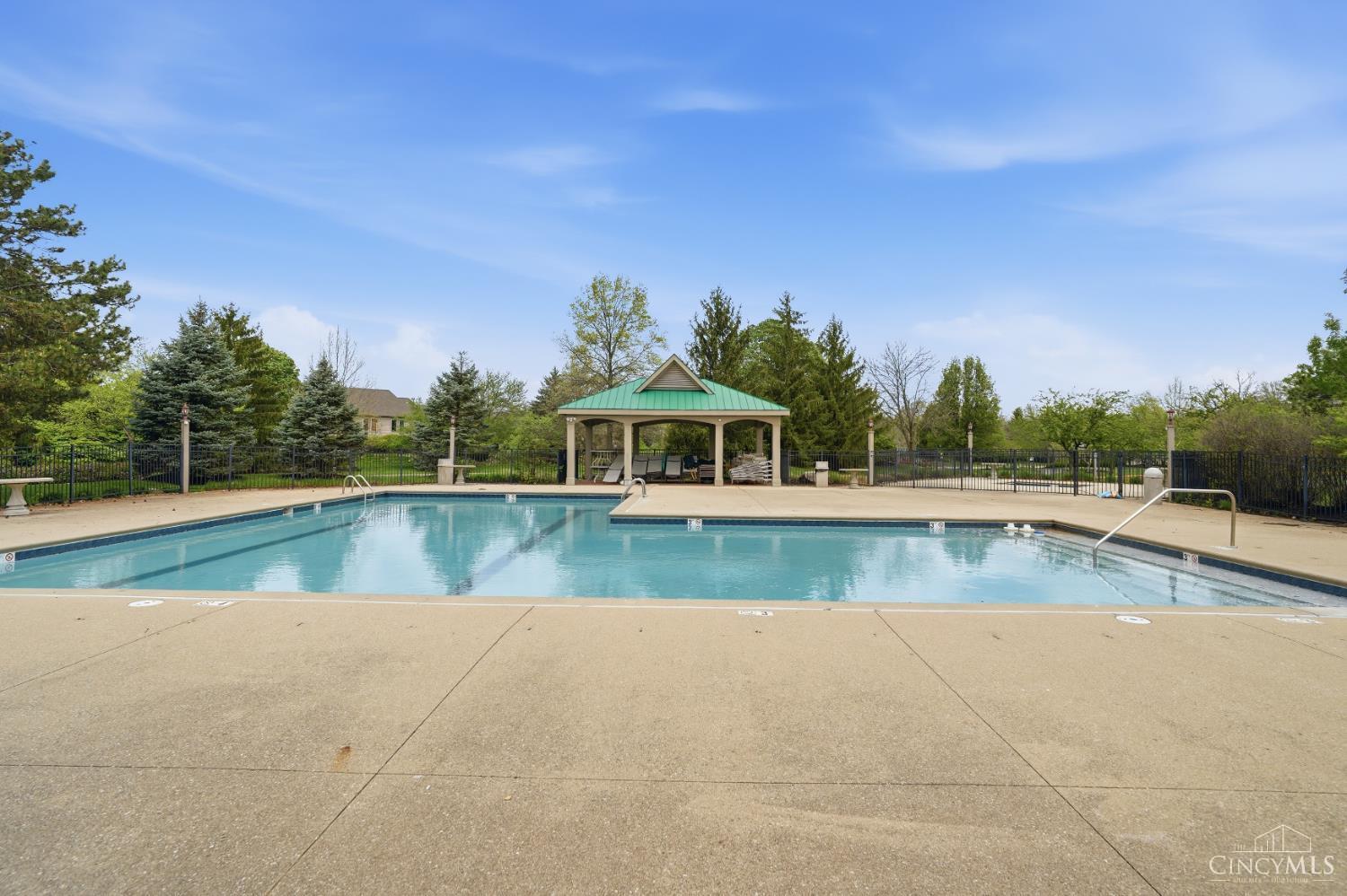 6120 Greenbrier Glen