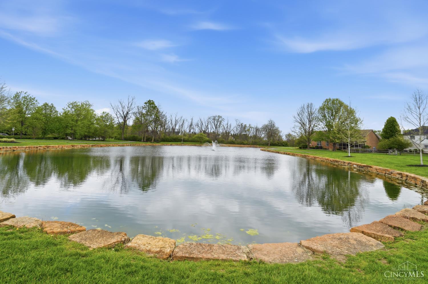 6120 Greenbrier Glen