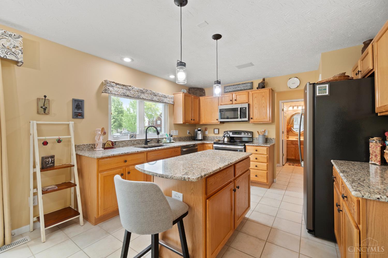 6120 Greenbrier Glen