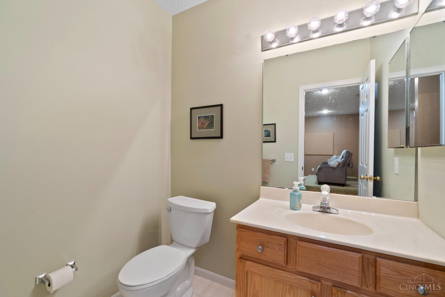 6120 Greenbrier Glen