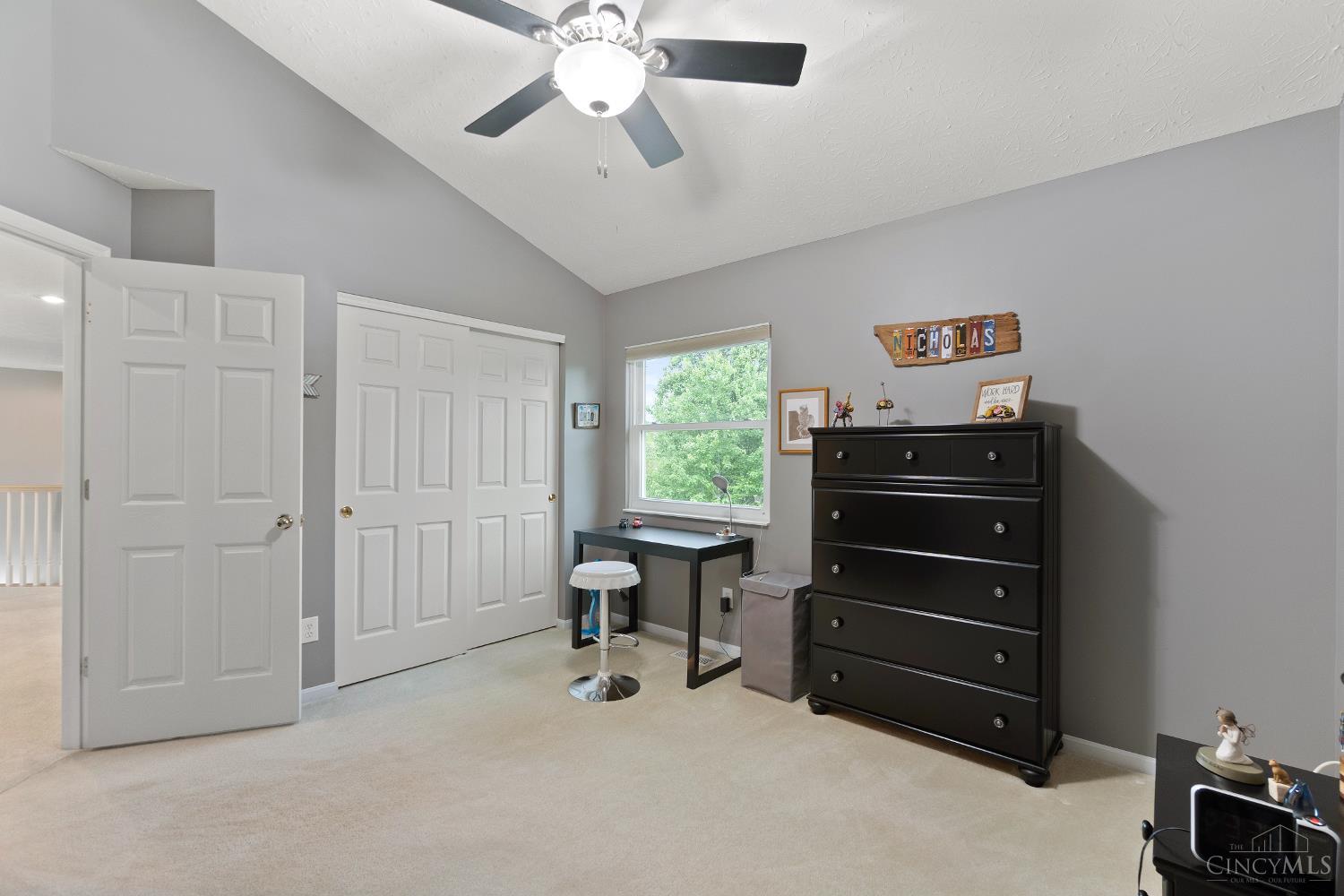 6120 Greenbrier Glen
