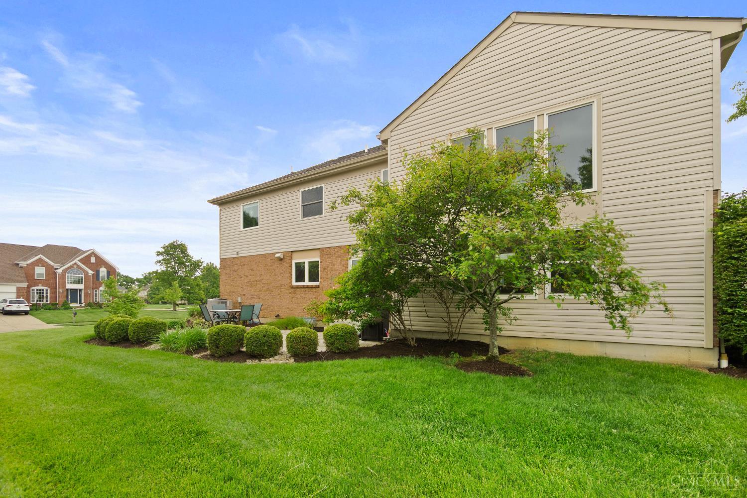 6120 Greenbrier Glen