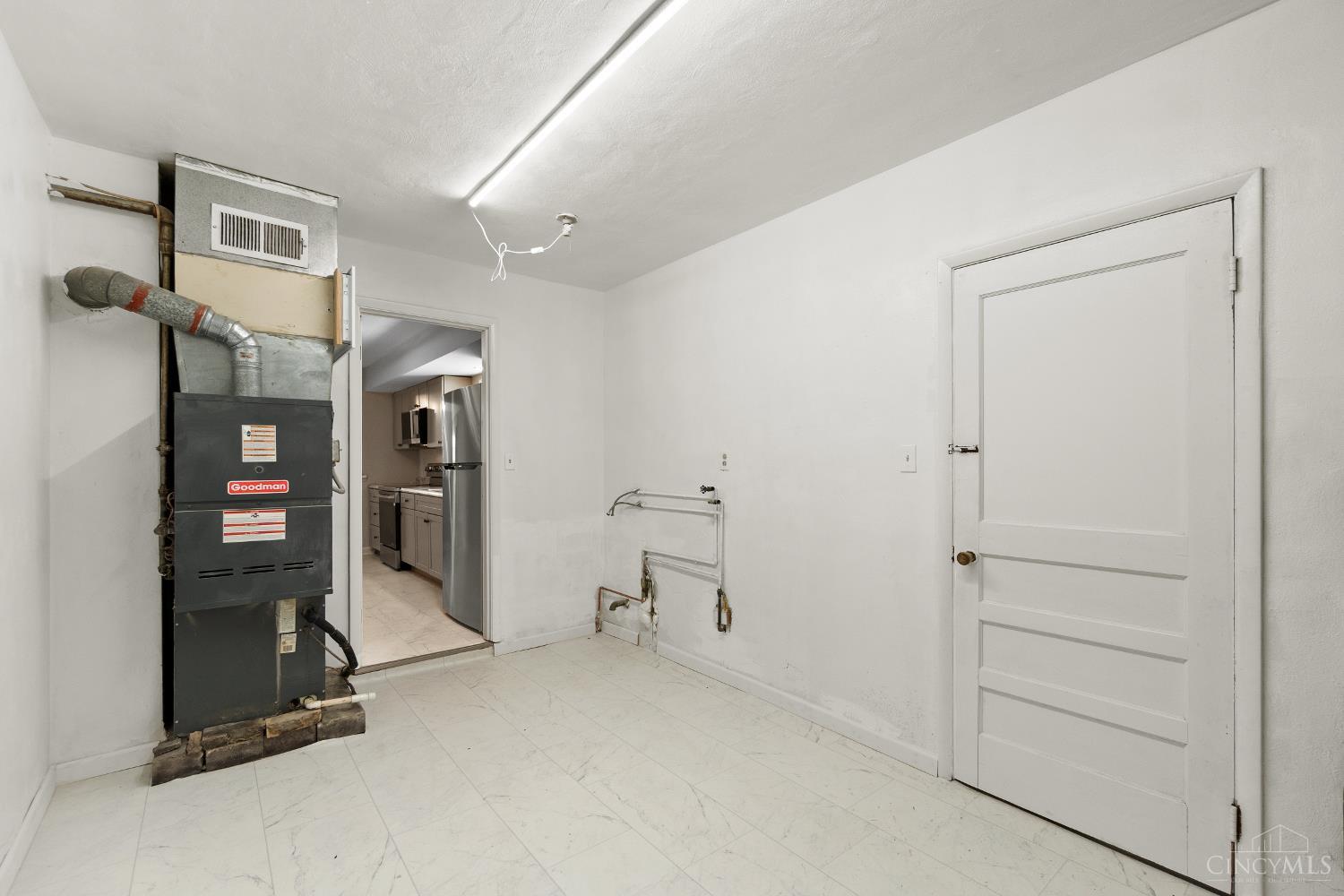 4220 Forsythia Drive