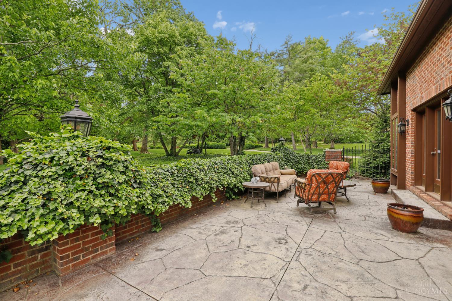 9 Little Creek Lane