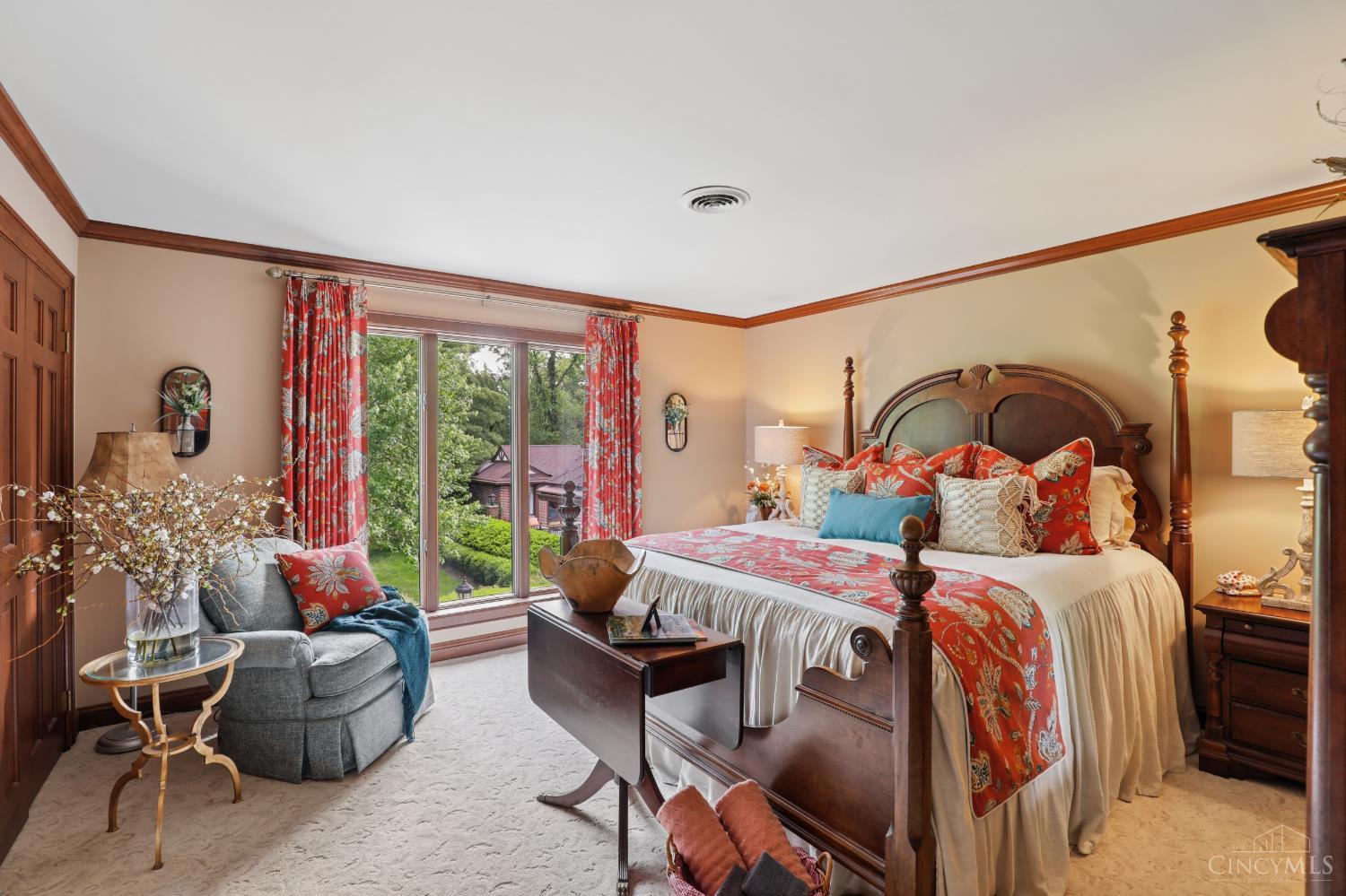 9 Little Creek Lane