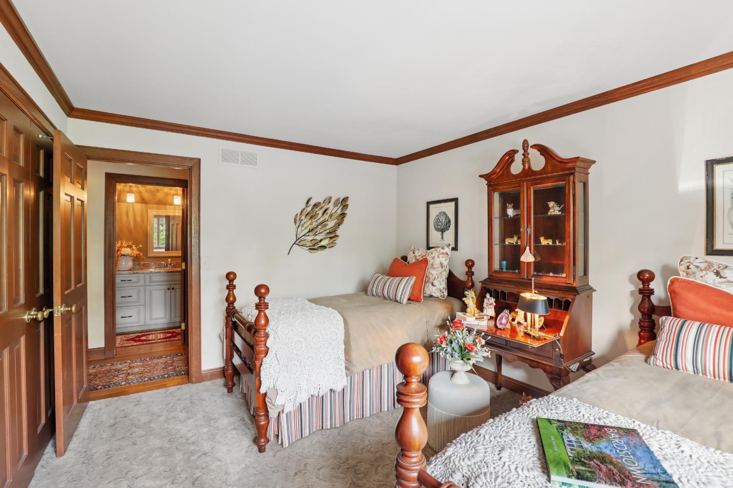 9 Little Creek Lane