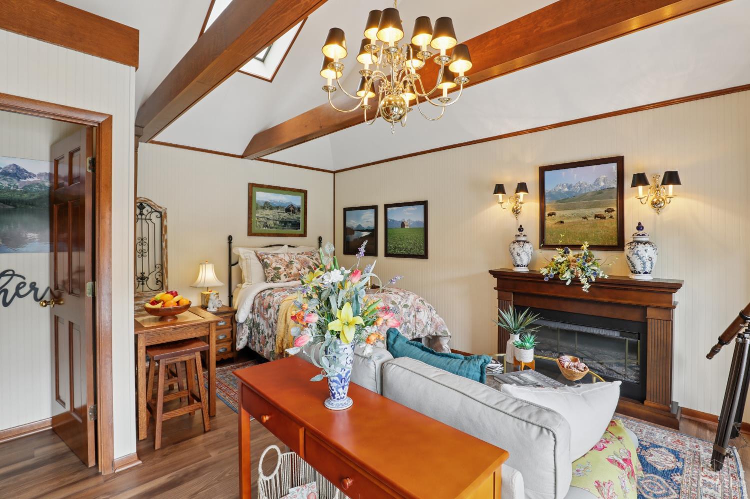 9 Little Creek Lane