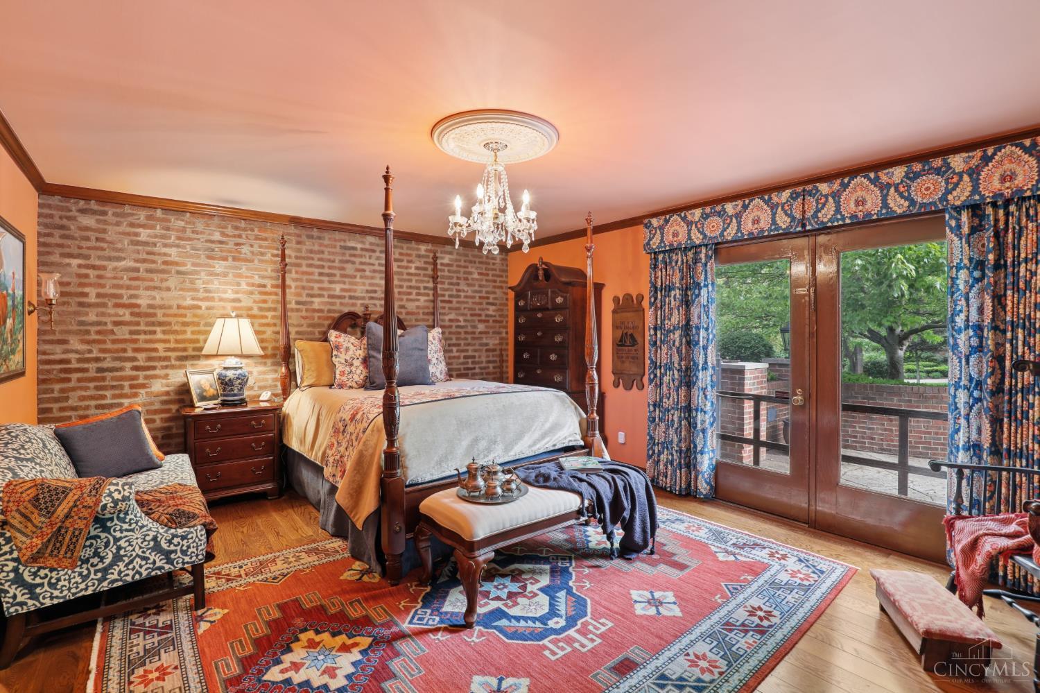 9 Little Creek Lane