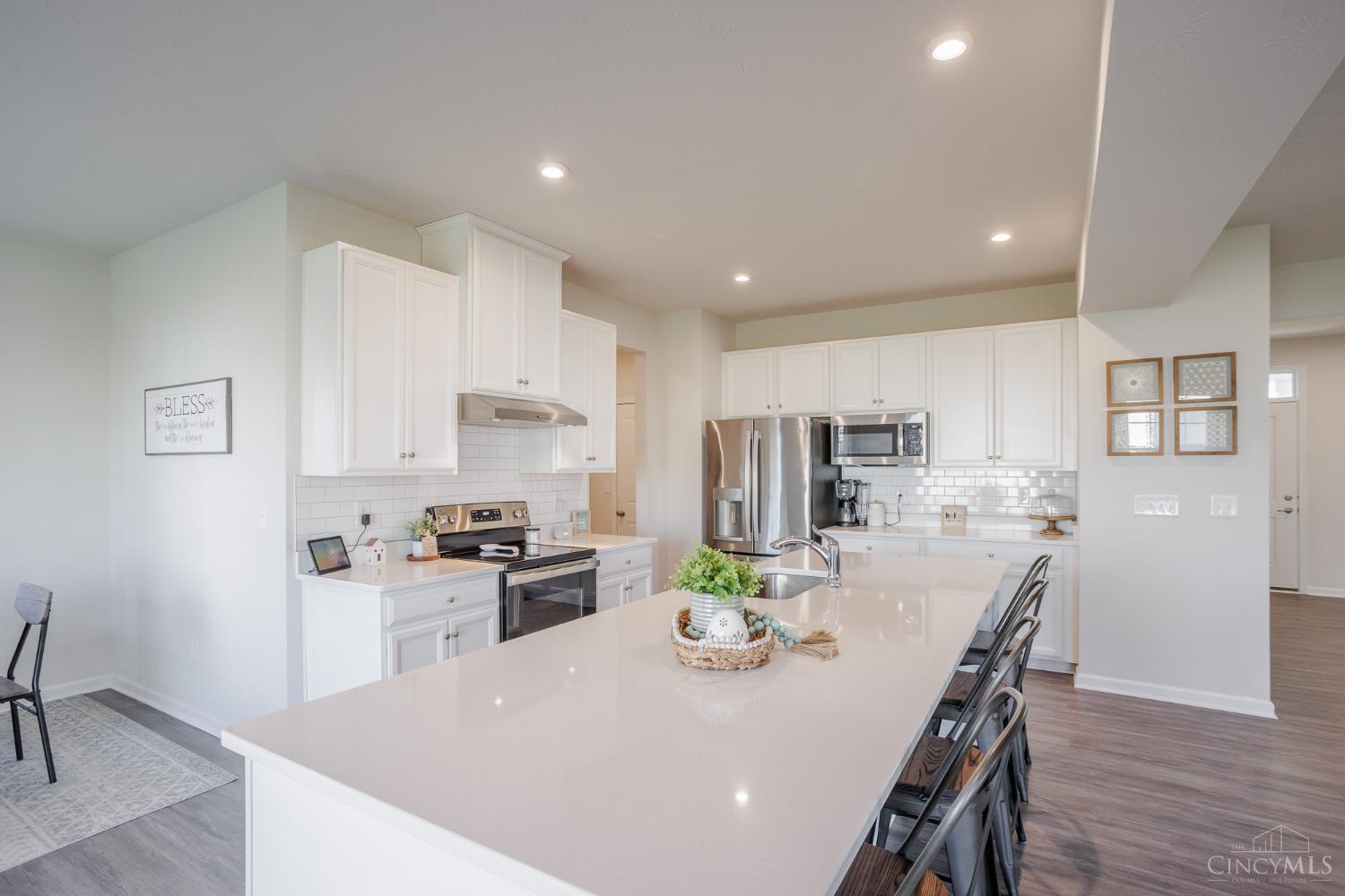 1586 Rosebush Court