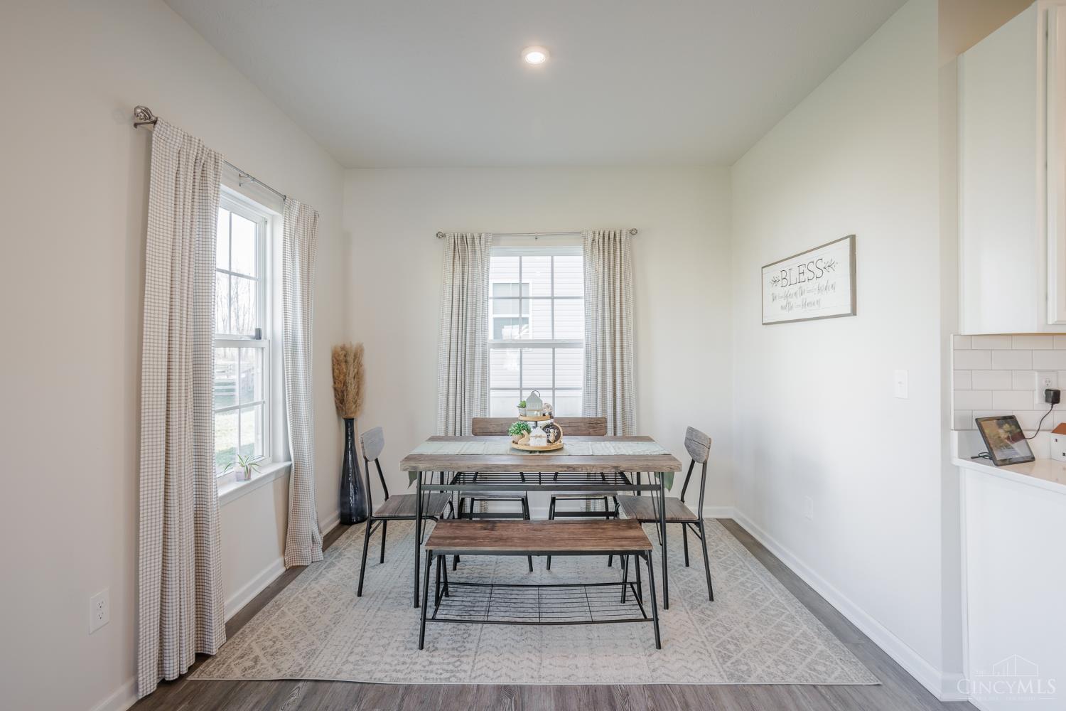 1586 Rosebush Court