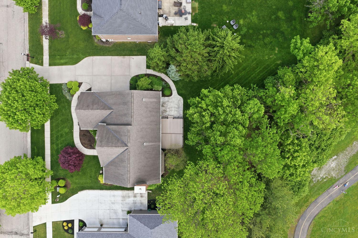 5564 Oak View Drive