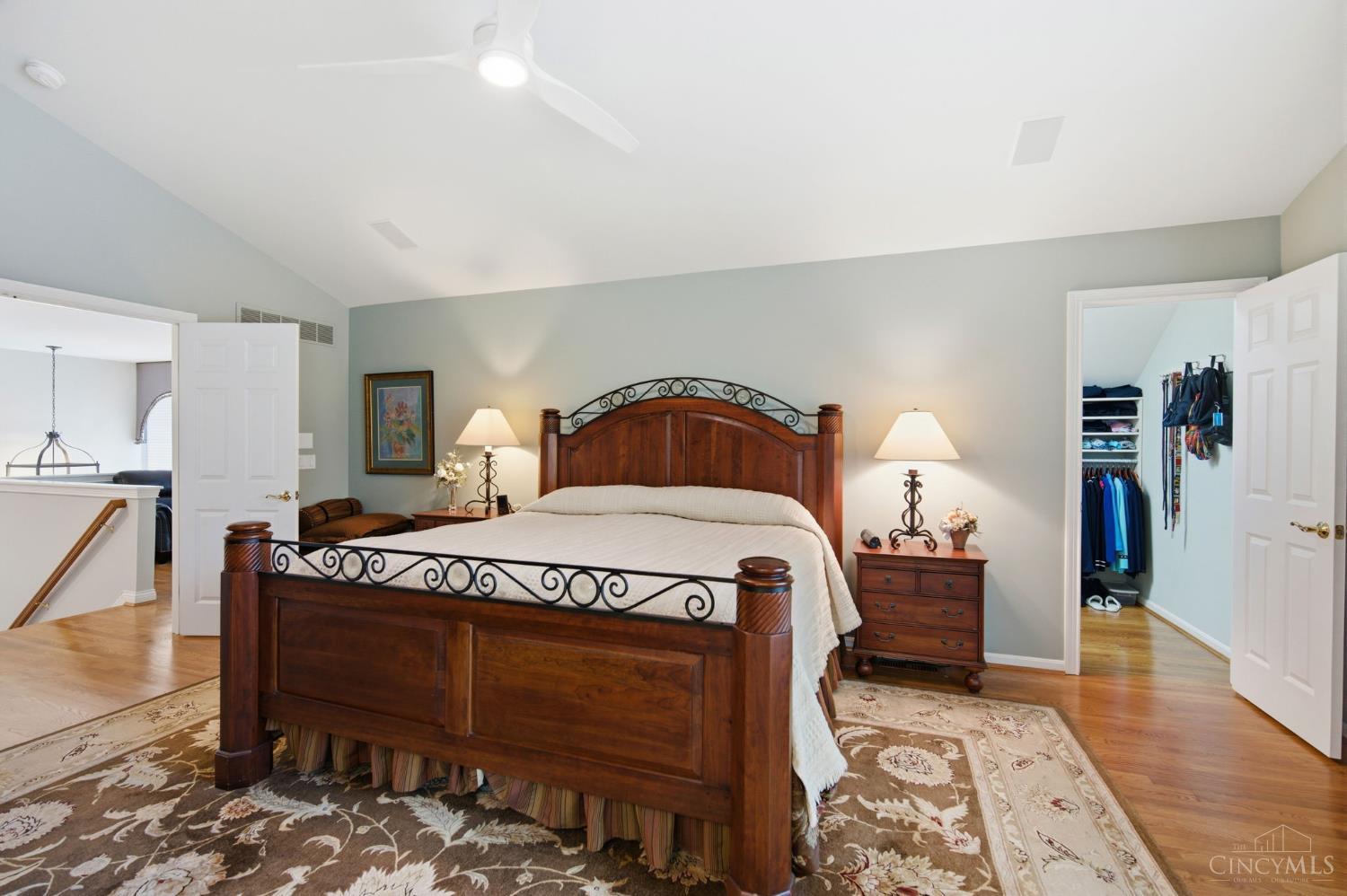 5564 Oak View Drive