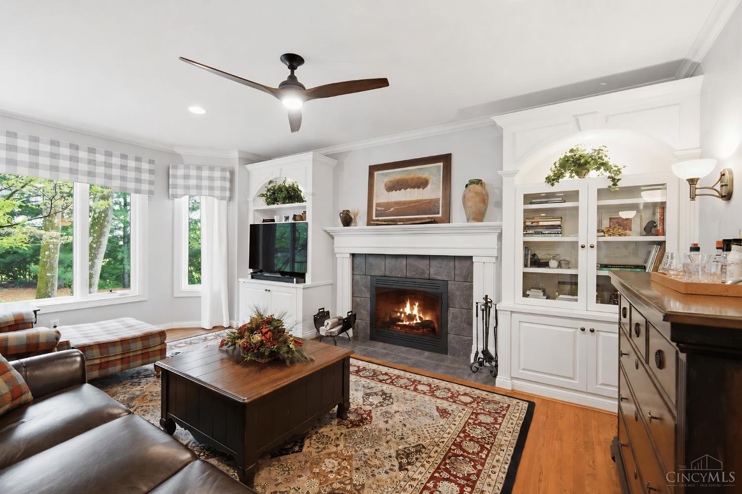 5564 Oak View Drive
