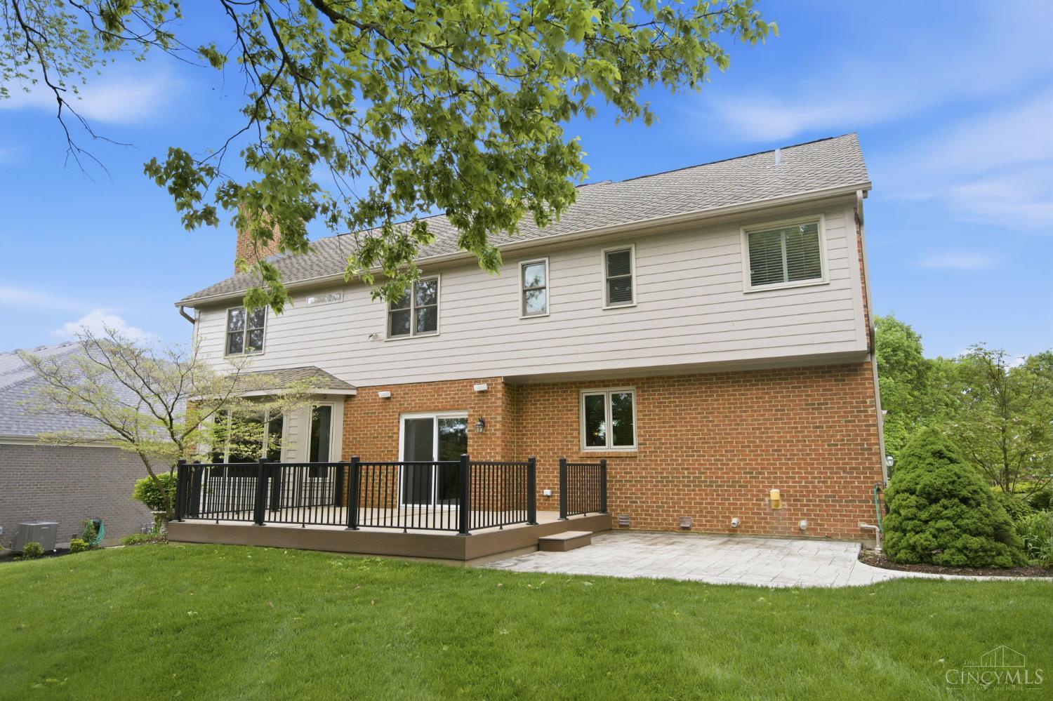 5564 Oak View Drive