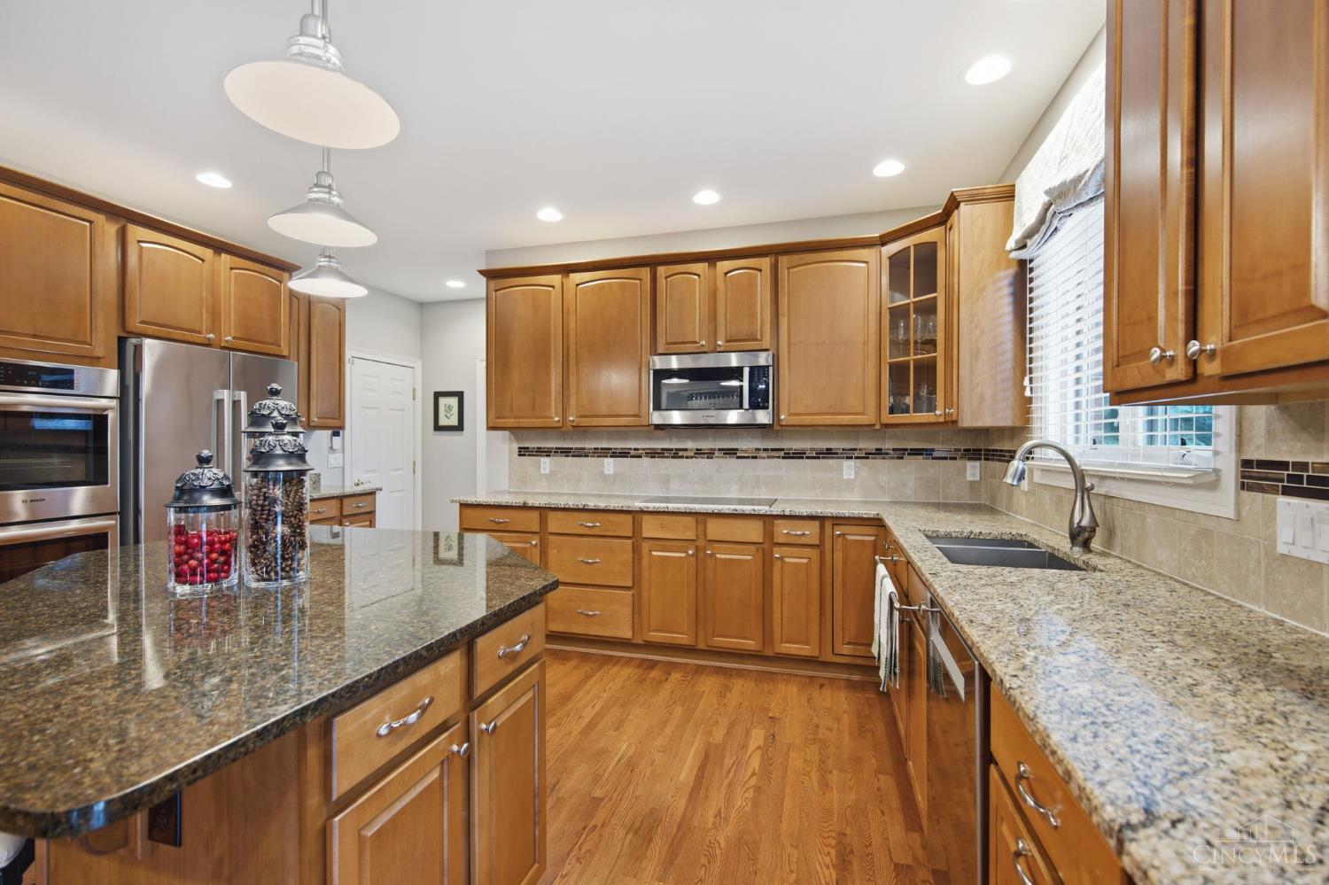 5564 Oak View Drive