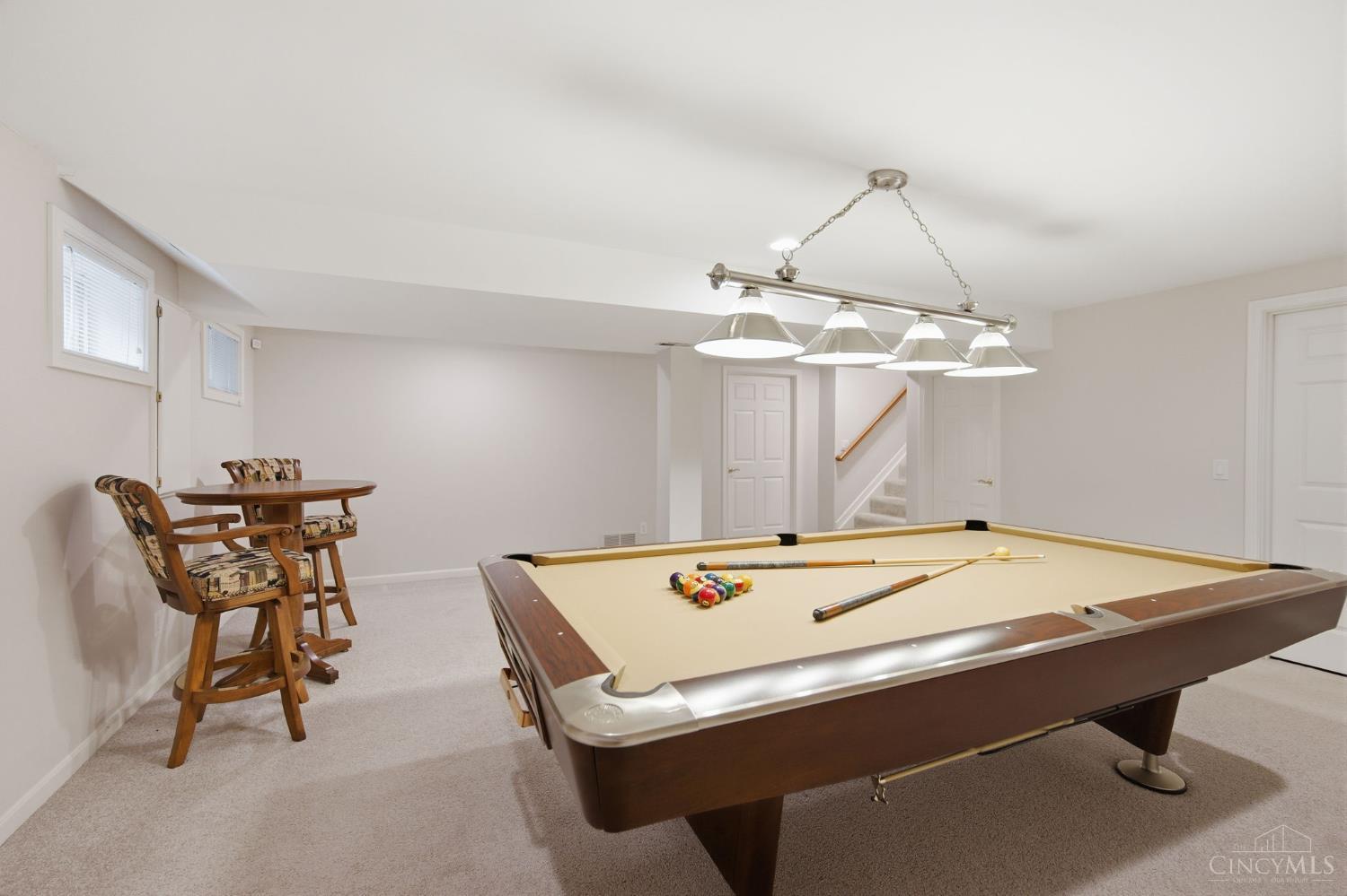 5564 Oak View Drive