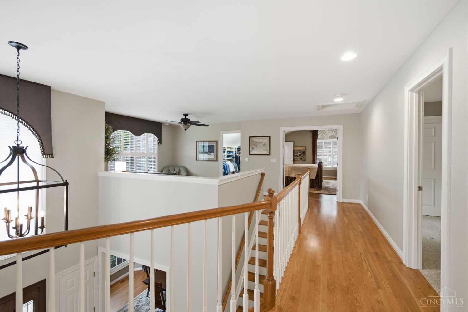 5564 Oak View Drive