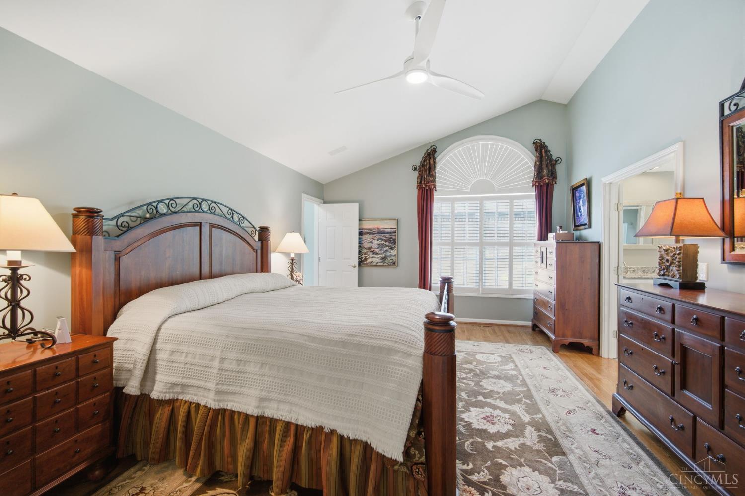 5564 Oak View Drive