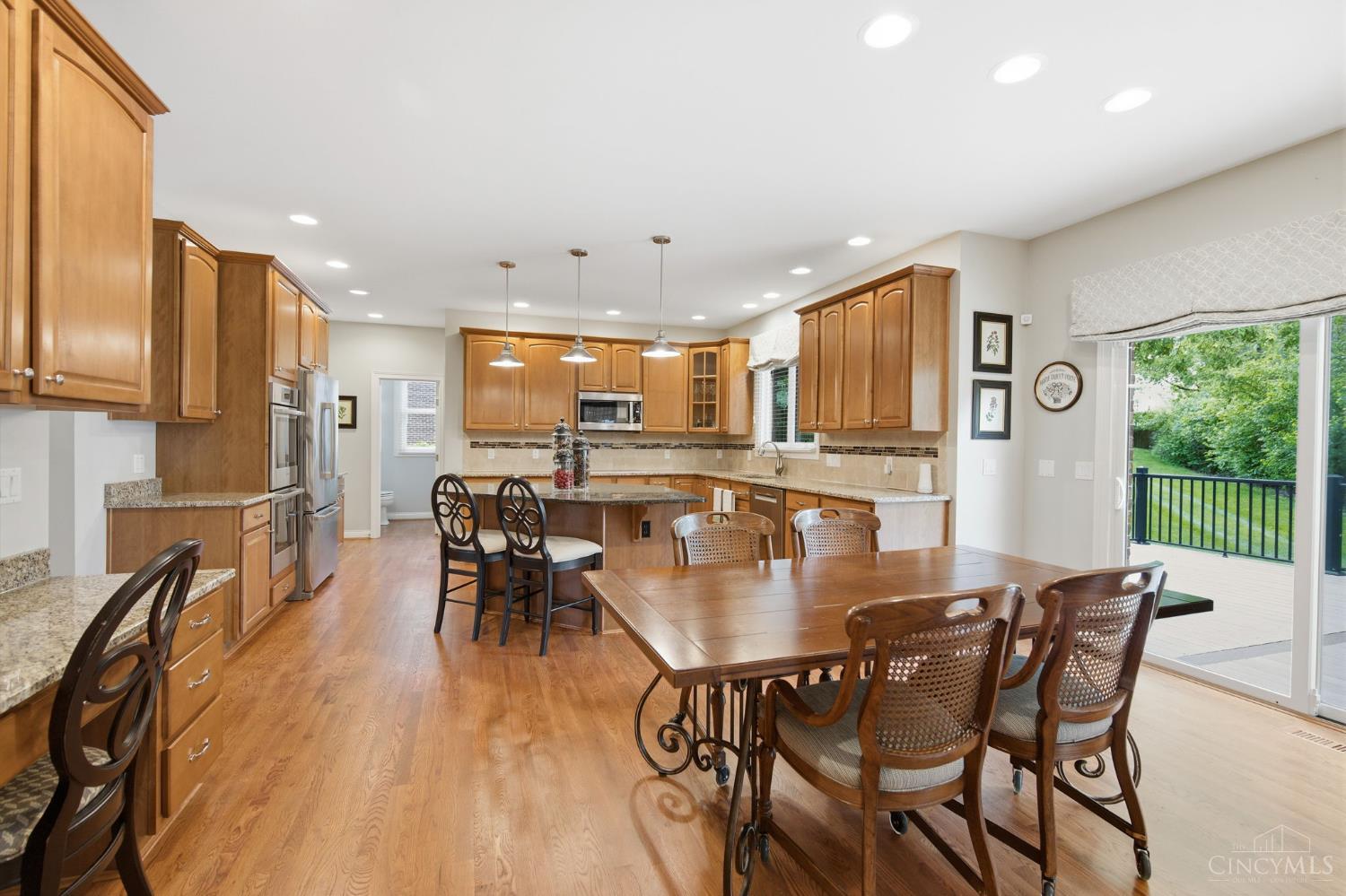 5564 Oak View Drive