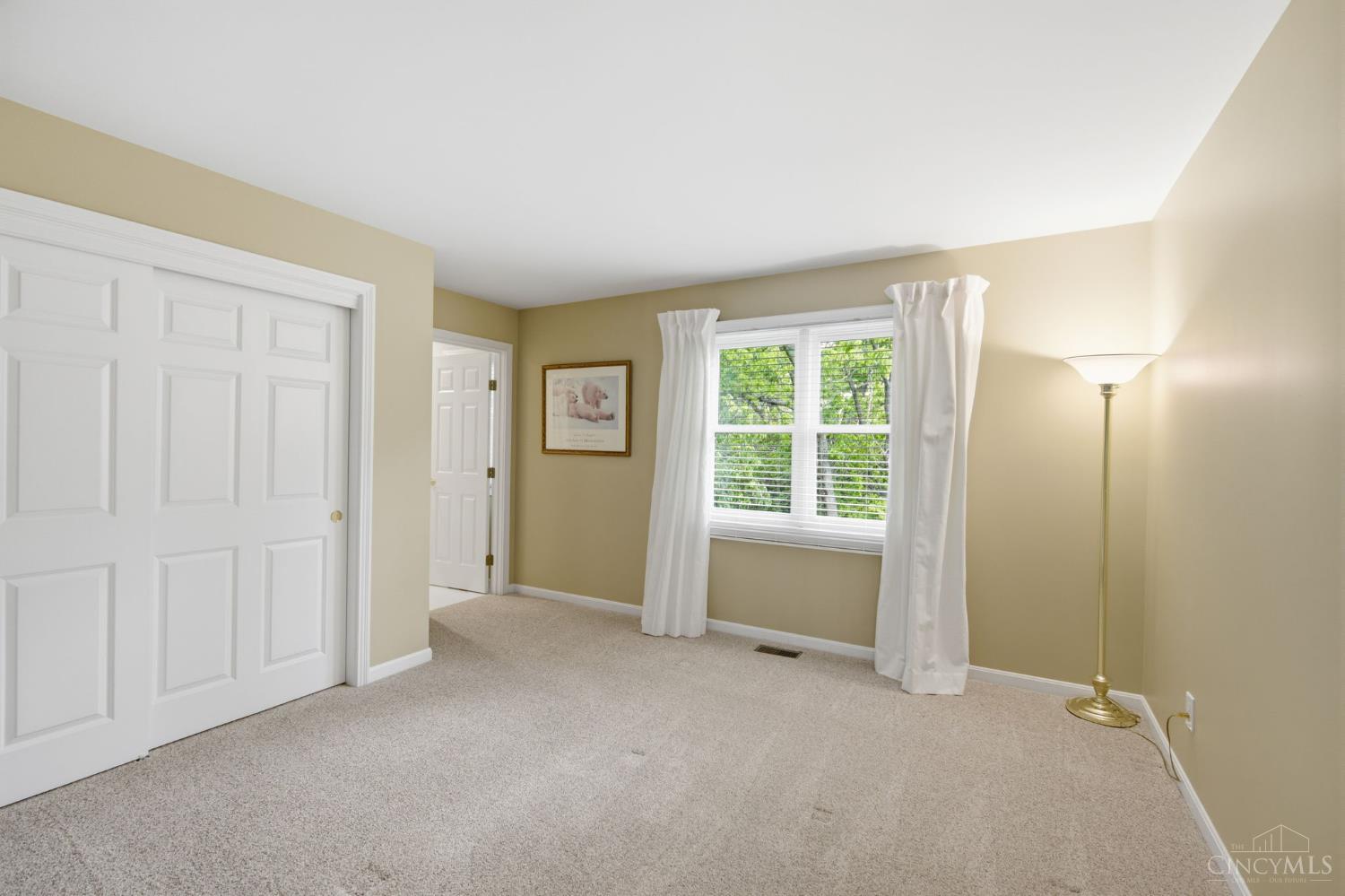 5564 Oak View Drive