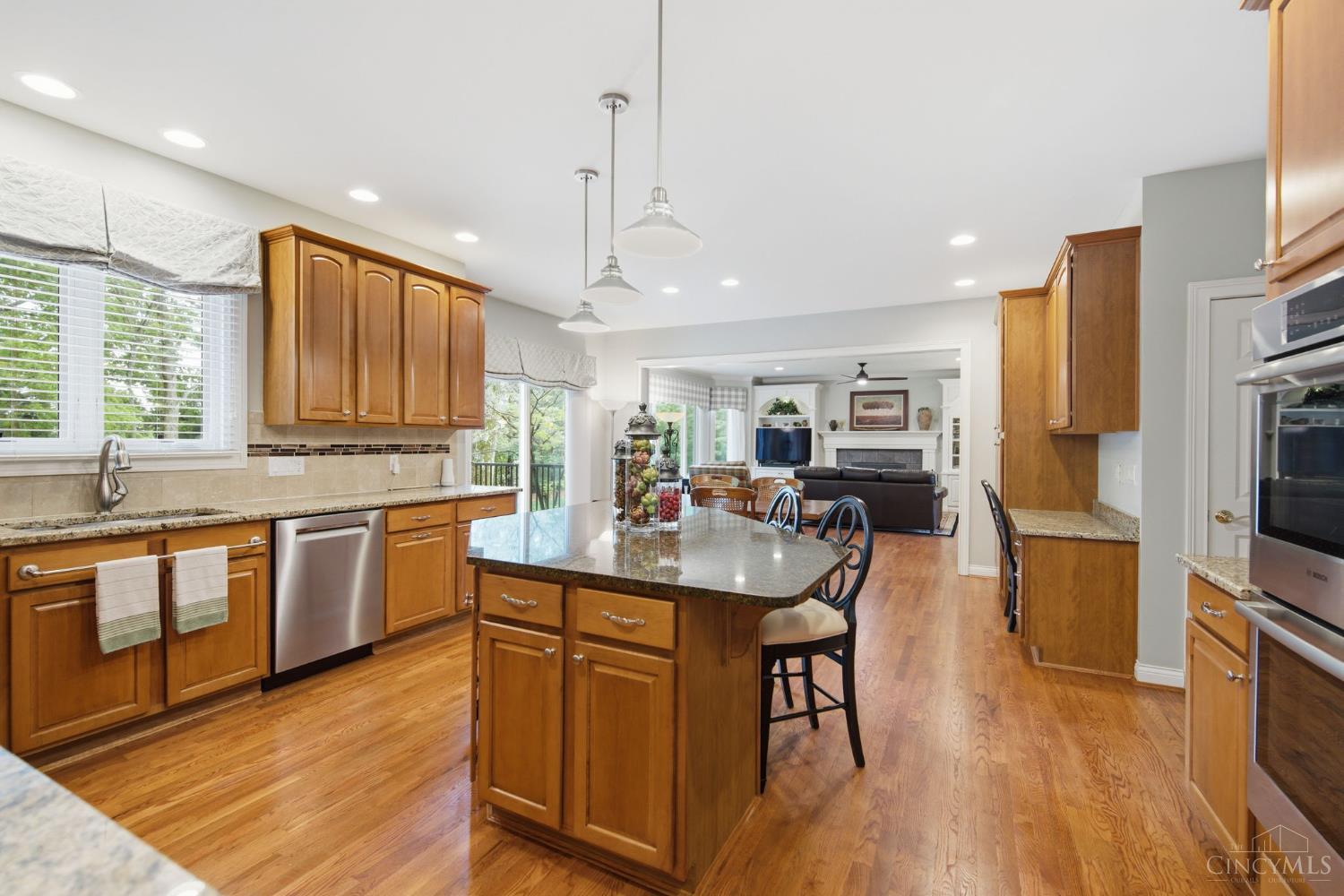 5564 Oak View Drive