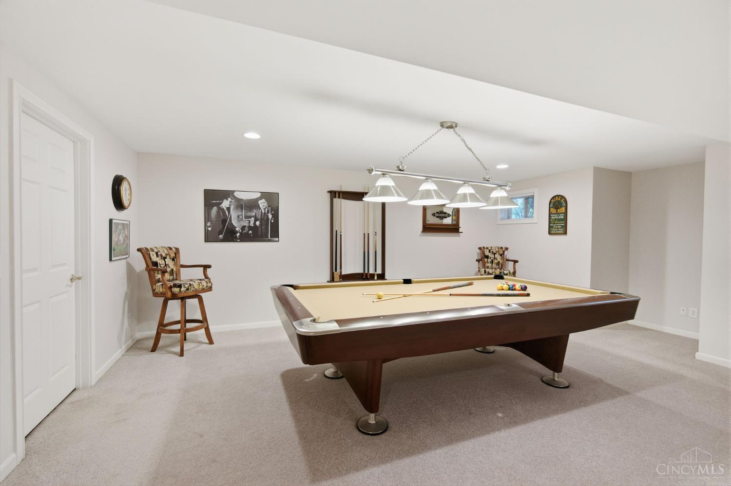5564 Oak View Drive