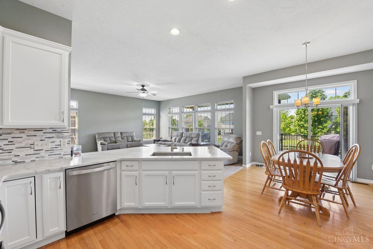 1094 Hayward Circle