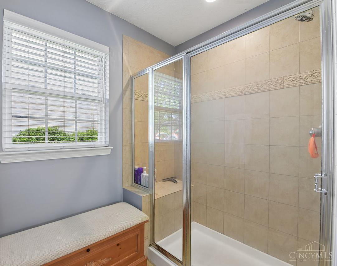 1094 Hayward Circle