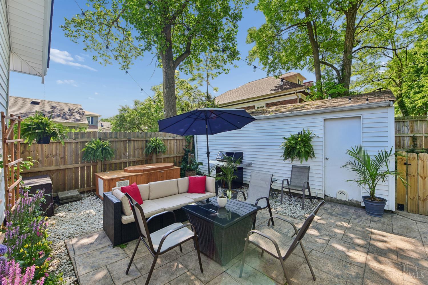 2321 Lysle Lane