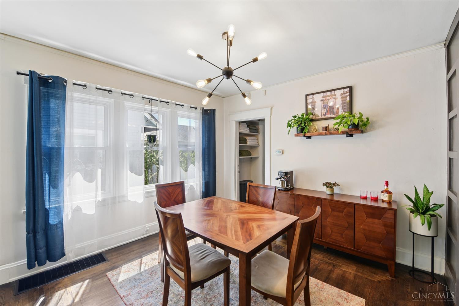 2321 Lysle Lane
