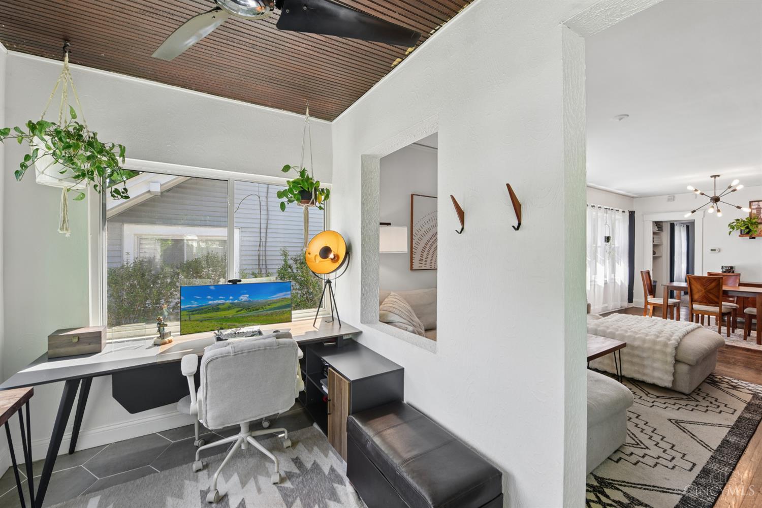 2321 Lysle Lane