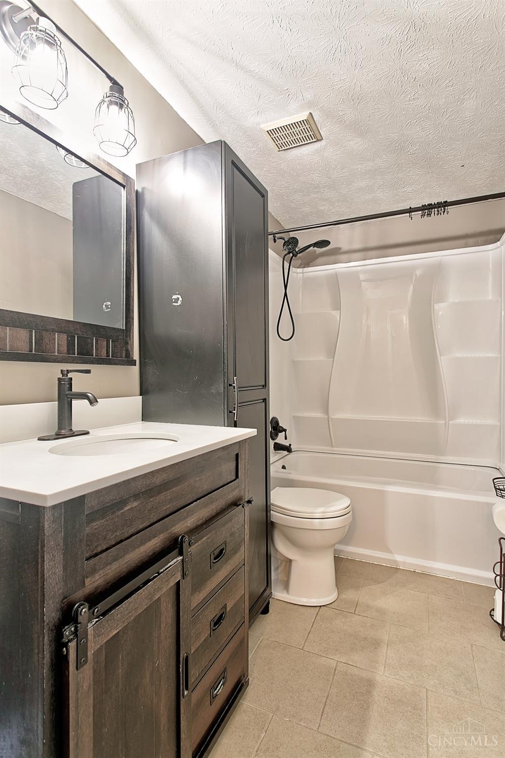 464 Vancover Court