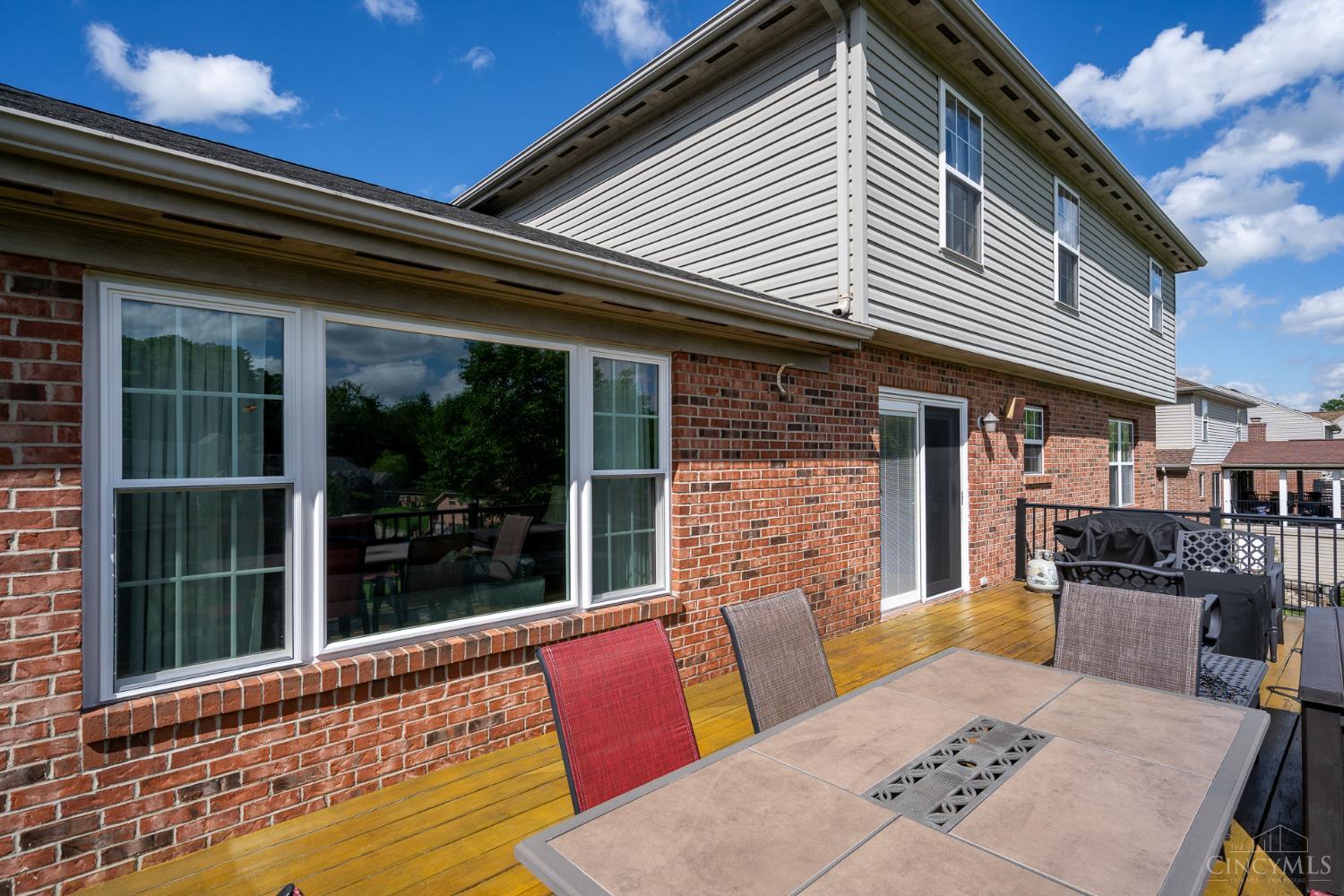 6343 Carriageview Ln