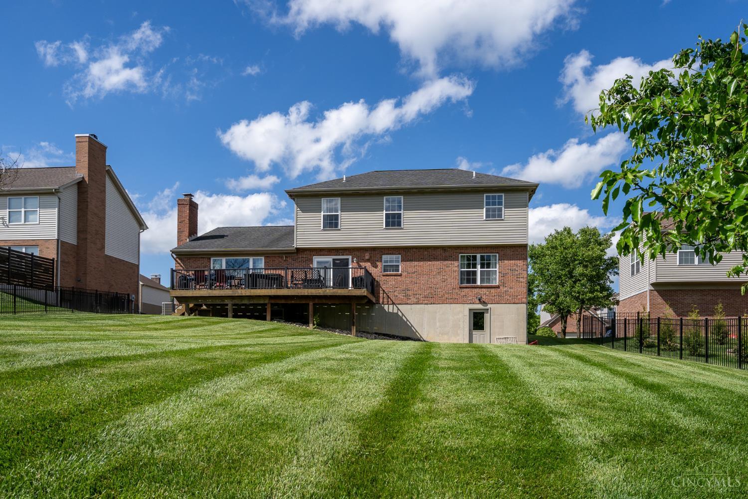 6343 Carriageview Ln