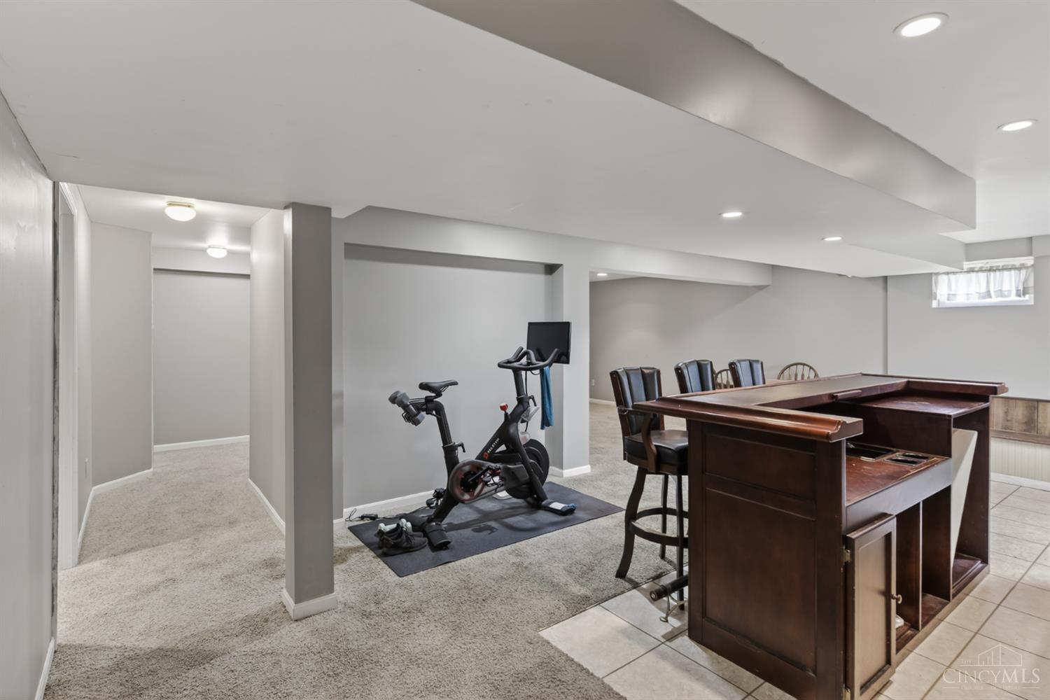 6343 Carriageview Ln