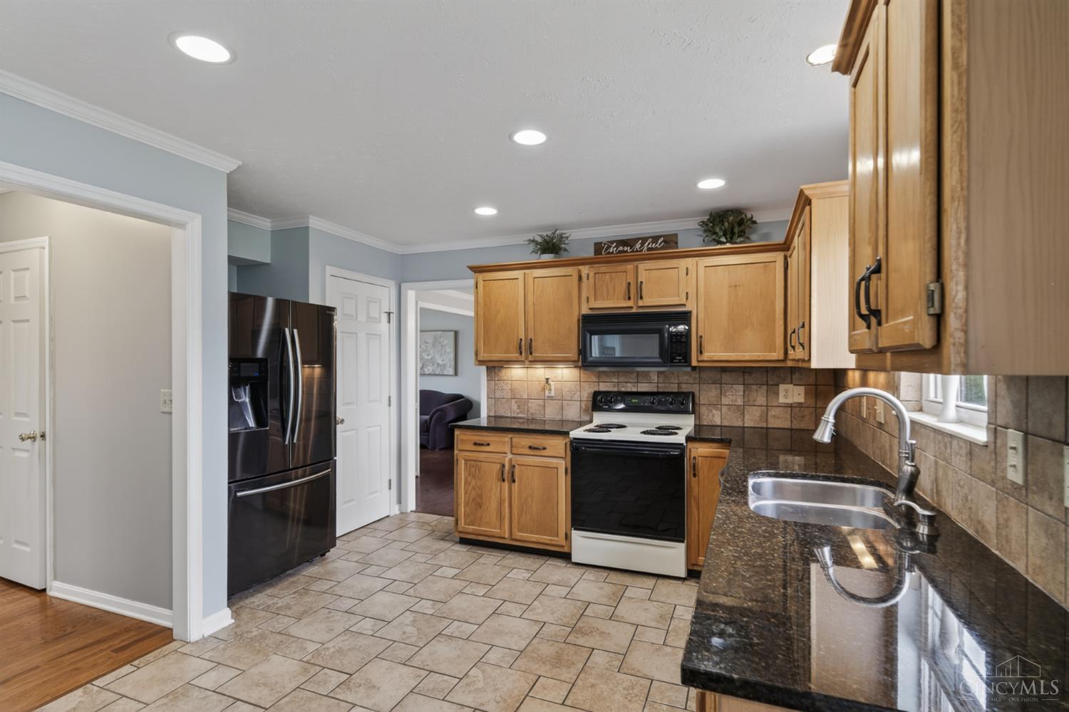 6343 Carriageview Ln