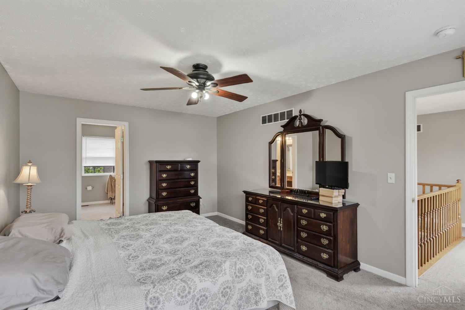 6343 Carriageview Ln