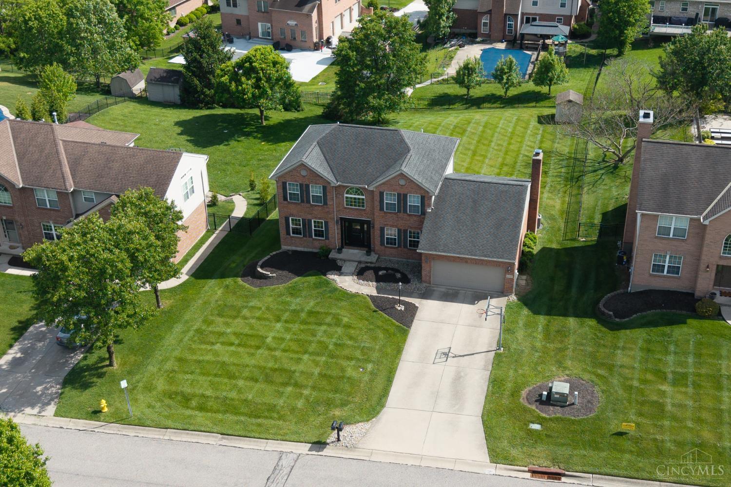6343 Carriageview Ln
