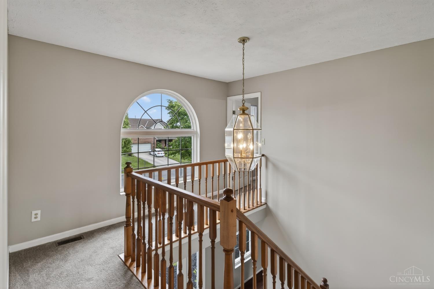 6343 Carriageview Ln