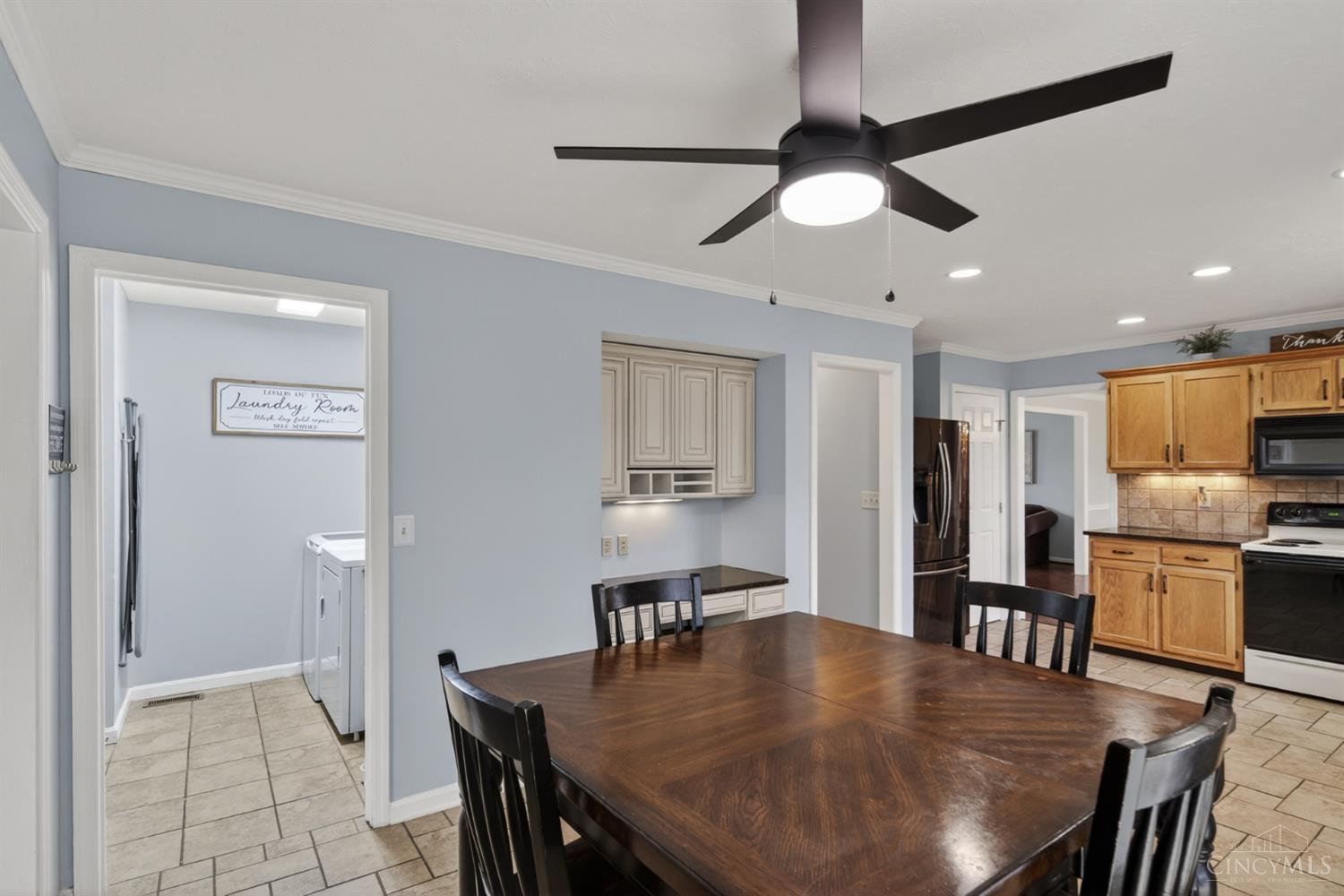 6343 Carriageview Ln