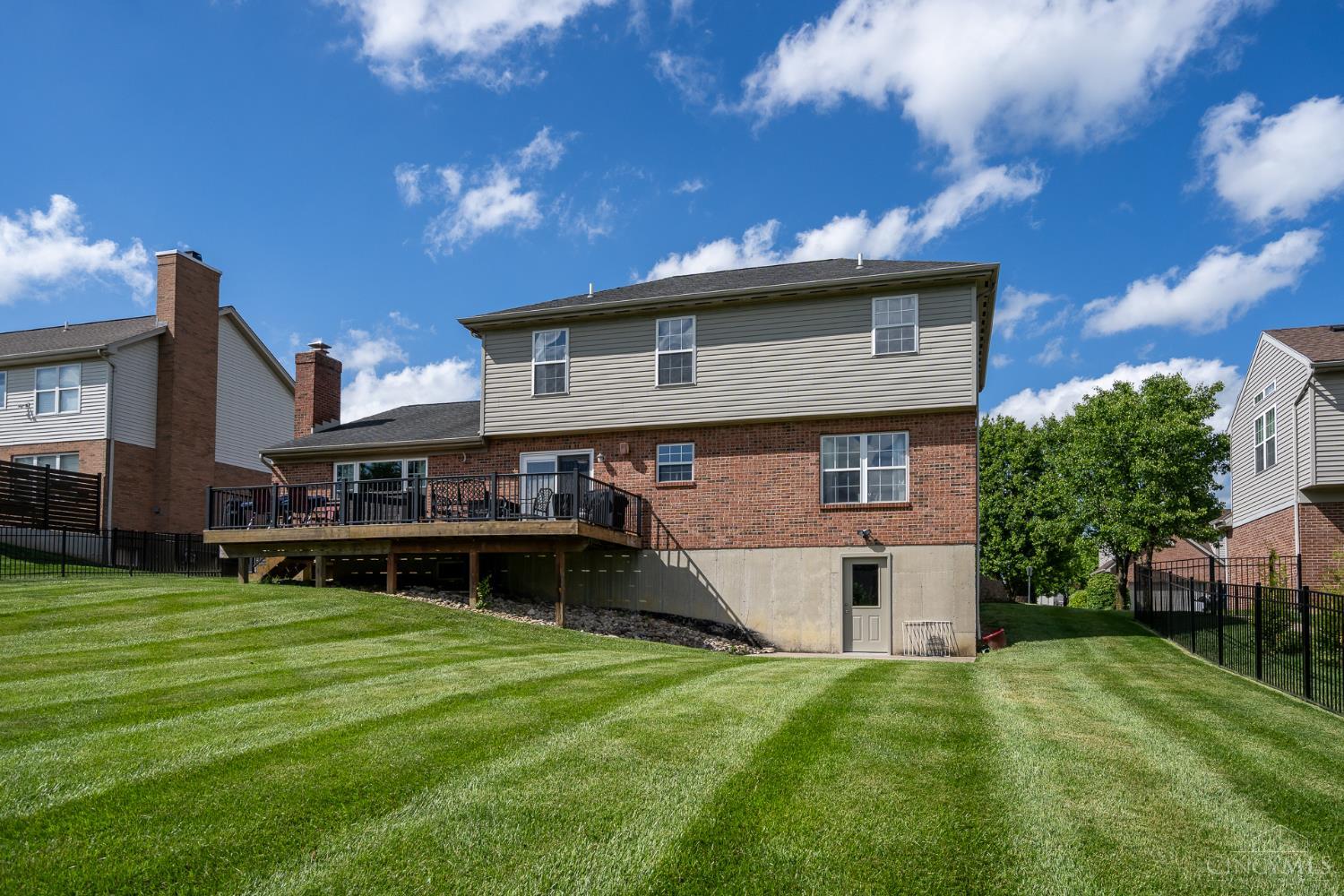 6343 Carriageview Ln