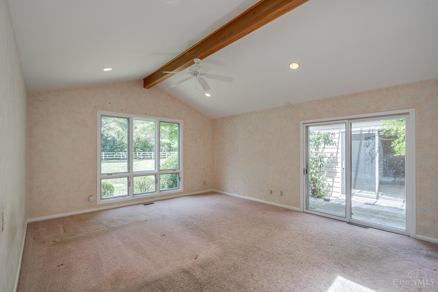 4 Lexington Circle