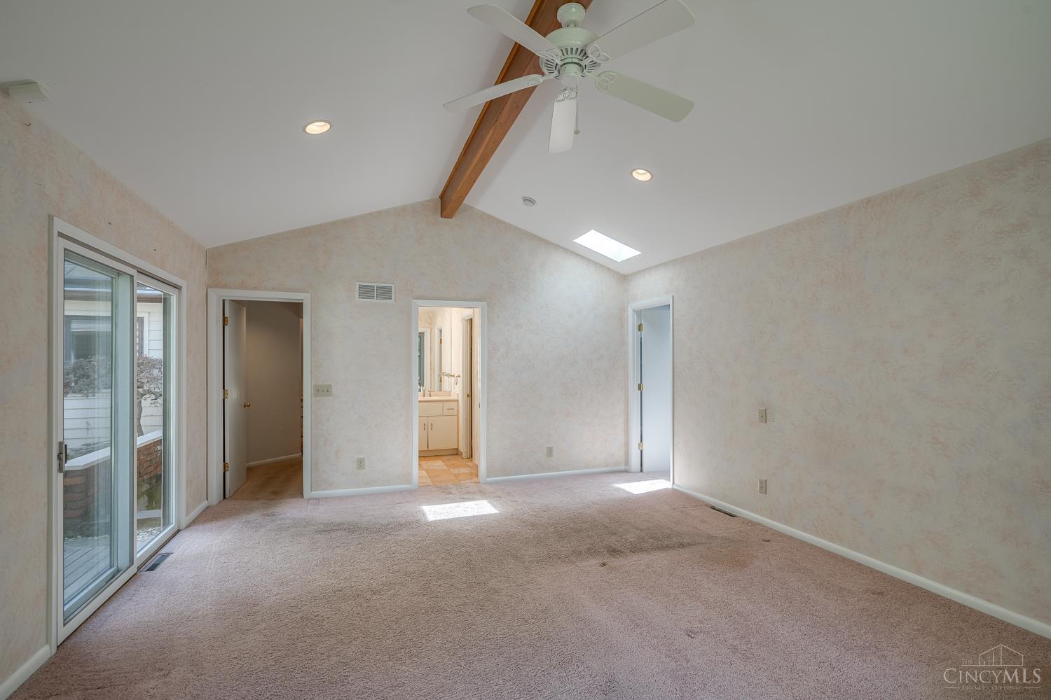 4 Lexington Circle